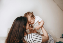 Vaša novorođena beba i vi: vodič za njegu bebe za roditelje prvi put